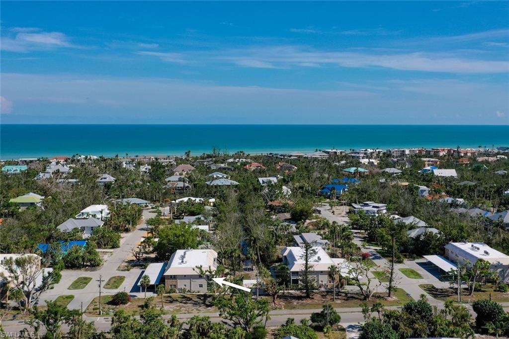 CAPTAINS WALK - Residential