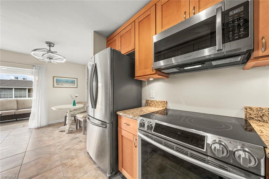 CAPTAINS WALK - Residential