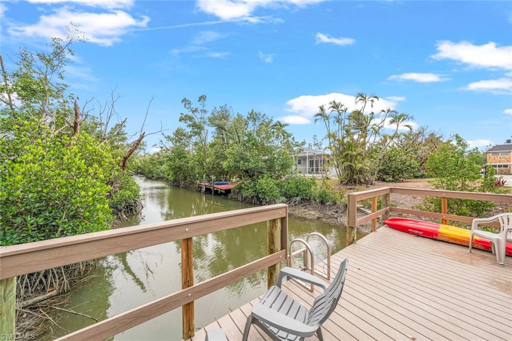 CAPTAINS WALK - Residential