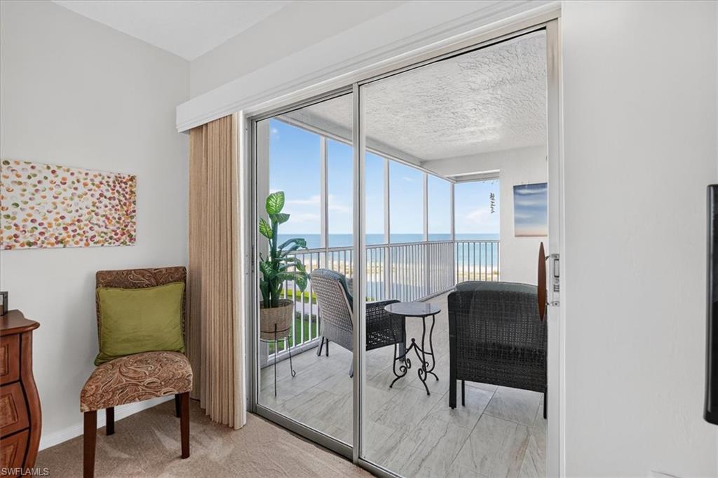 ISLAND REEF CONDO - Residential