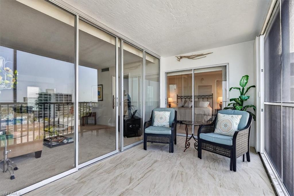 ISLAND REEF CONDO - Residential