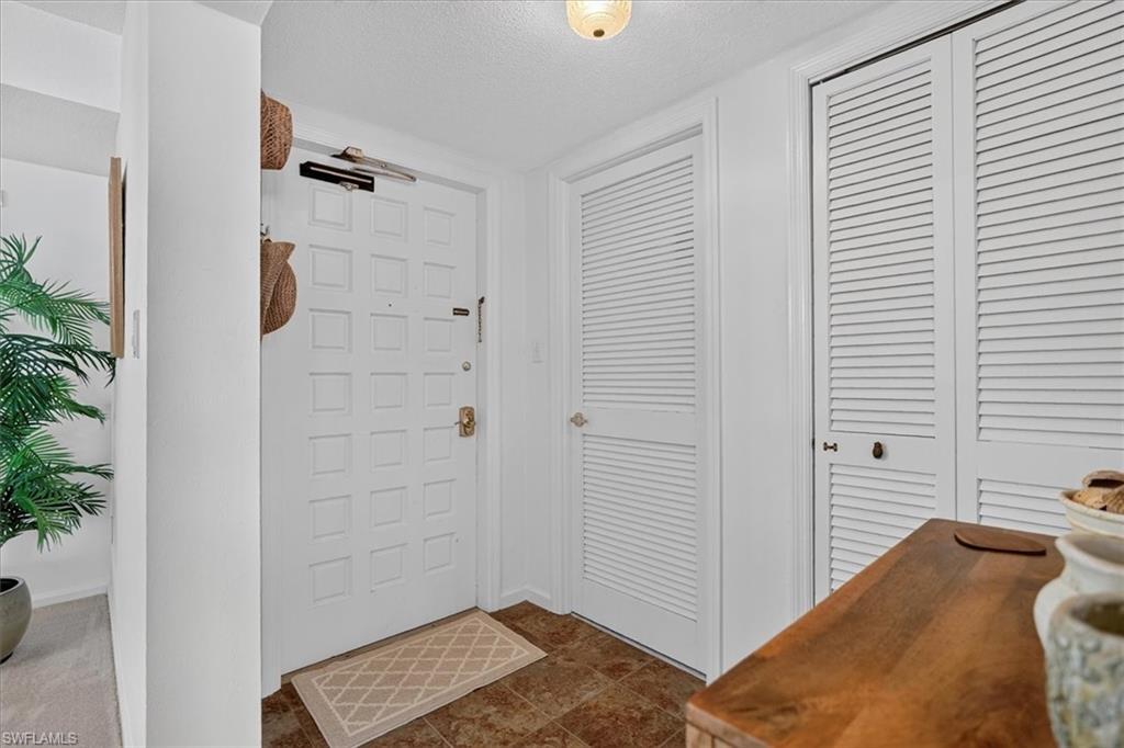 ISLAND REEF CONDO - Residential