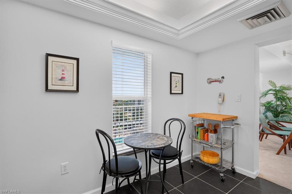 ISLAND REEF CONDO - Residential