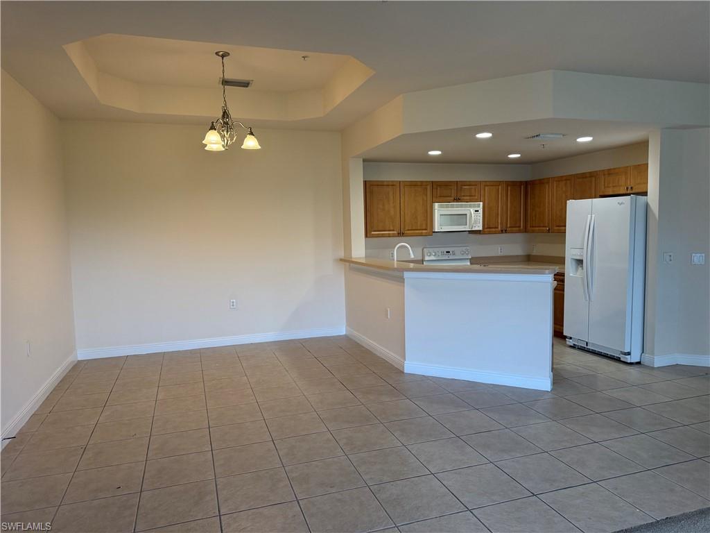 ISLES OF PORTO VISTA - Residential Lease