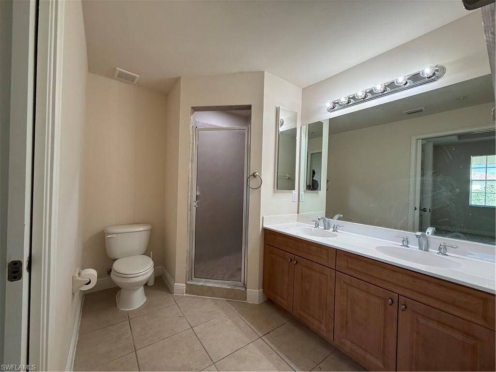ISLES OF PORTO VISTA - Residential Lease