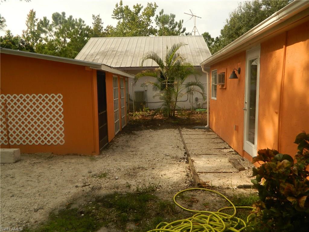 TROPICAL TRAILER PARK - Residential