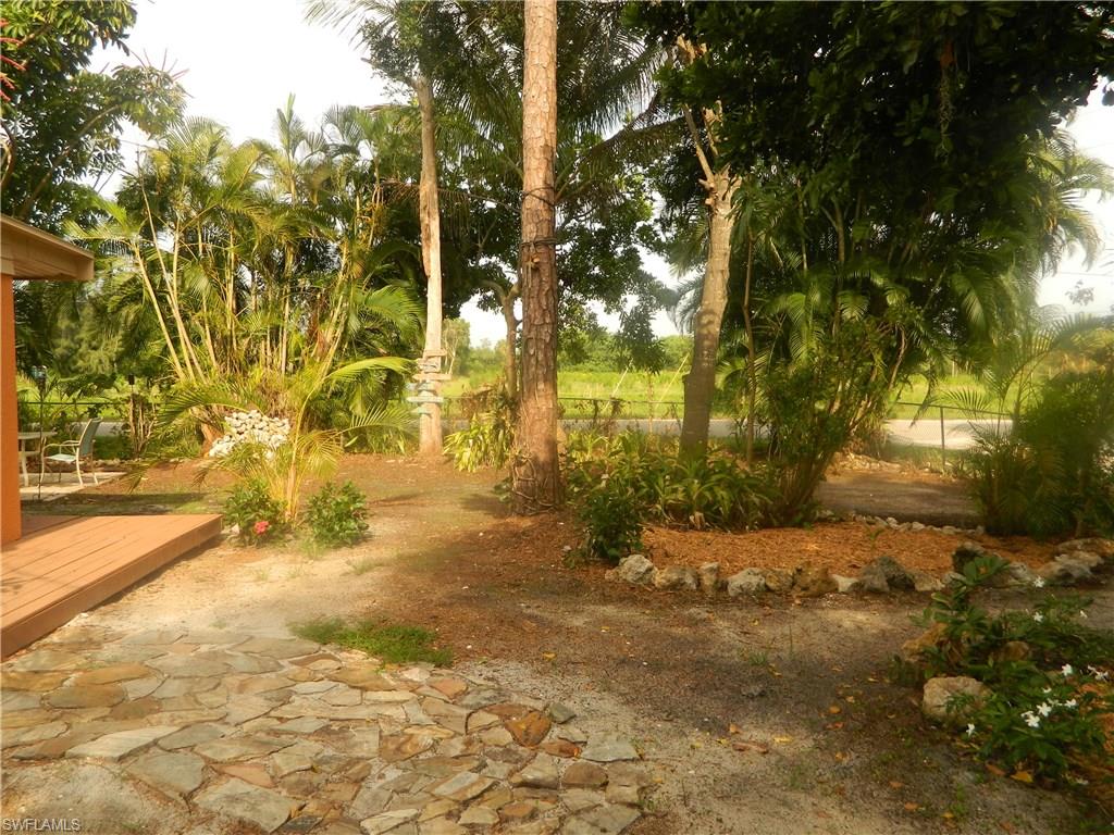 TROPICAL TRAILER PARK - Residential