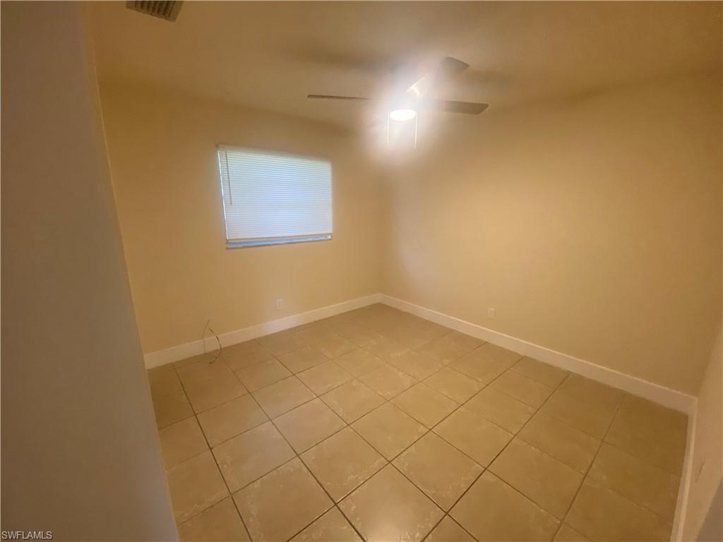 PARADISE SHORES - Residential Lease