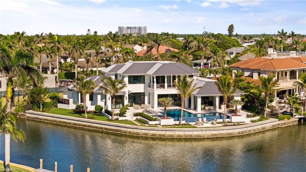 AQUALANE SHORES - Residential