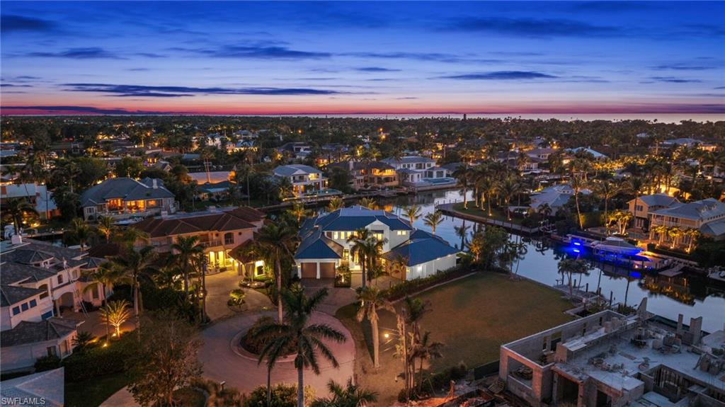 AQUALANE SHORES - Residential