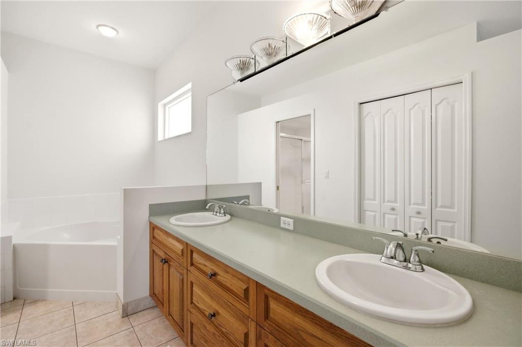 CEDAR CREEK - Residential