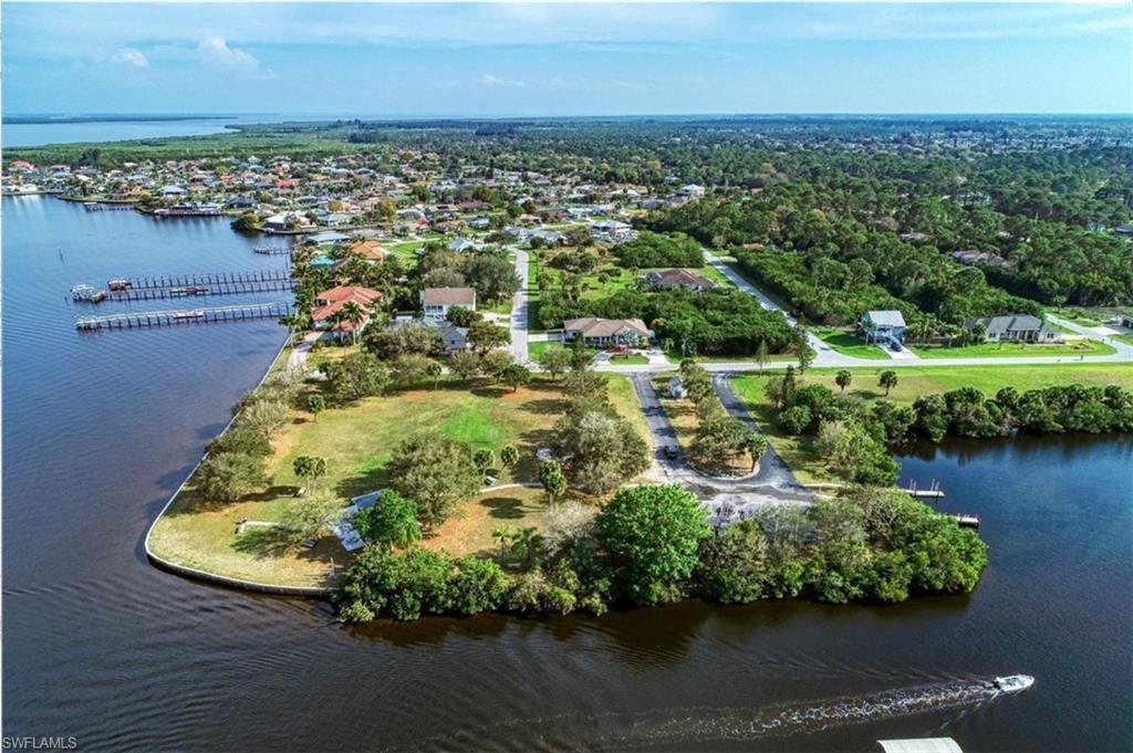 PORT CHARLOTTE - Land