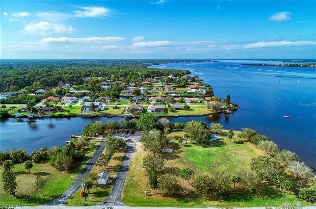 PORT CHARLOTTE - Land