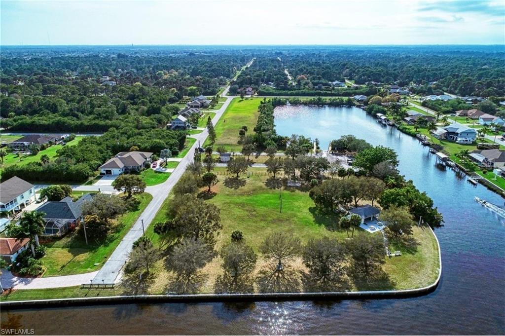PORT CHARLOTTE - Land