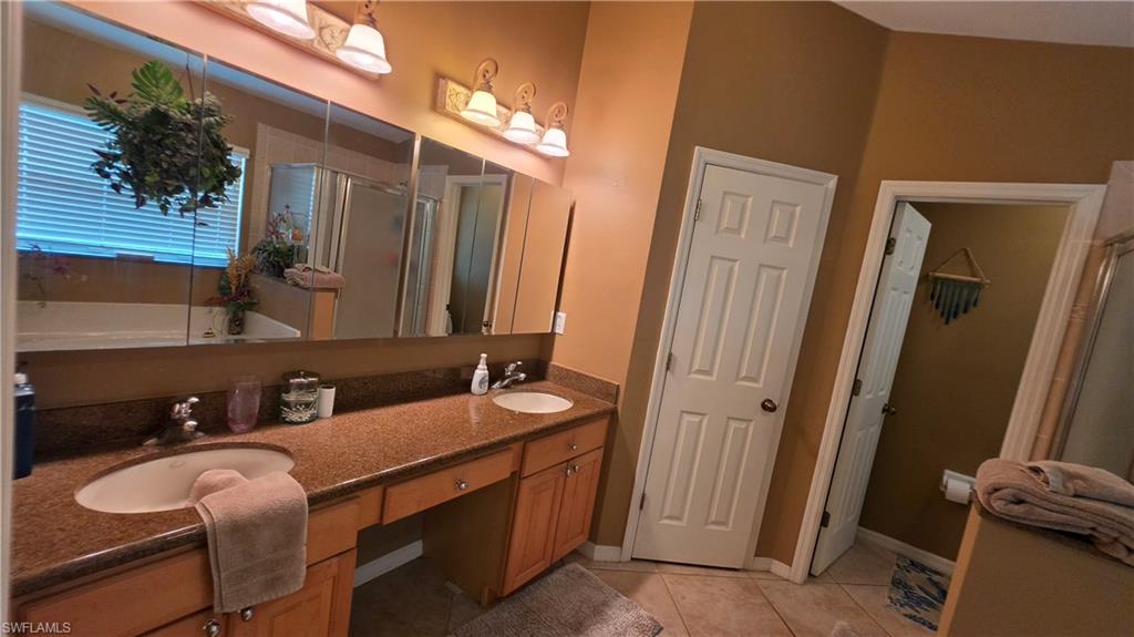 DANFORTH LAKES - Residential