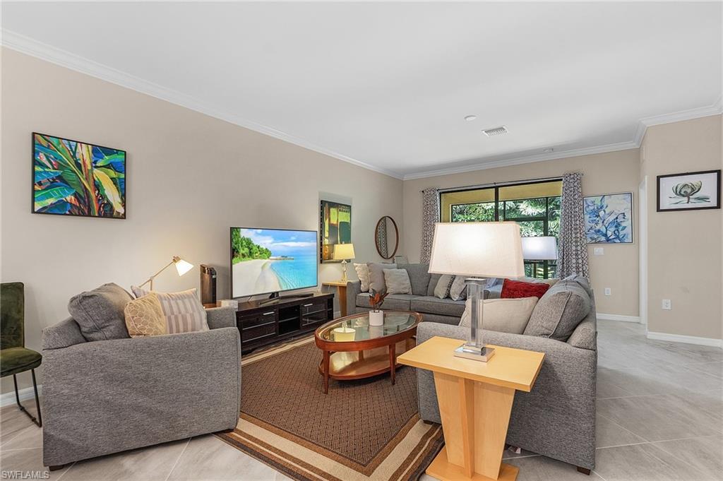 VENETIAN POINTE - Residential Lease