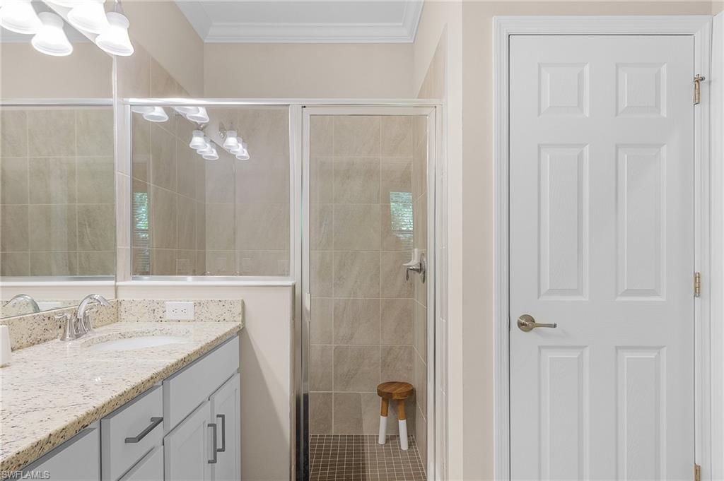 VENETIAN POINTE - Residential Lease