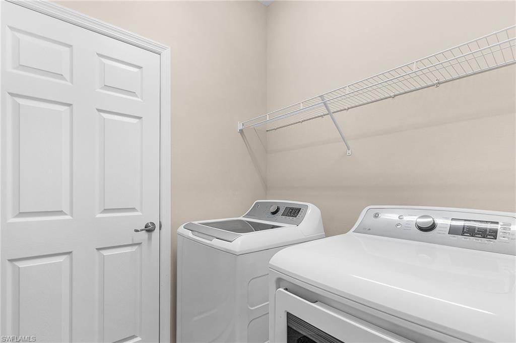 VENETIAN POINTE - Residential Lease