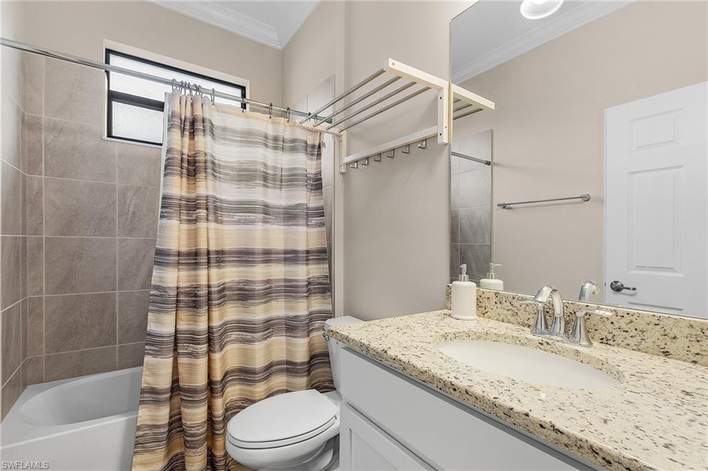 VENETIAN POINTE - Residential Lease