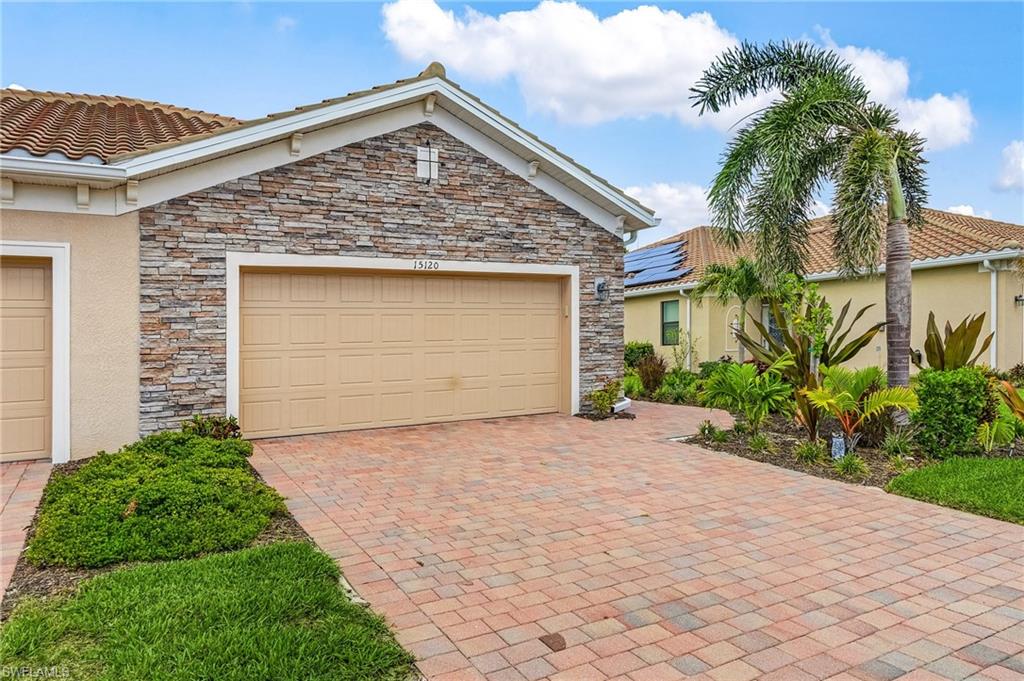 VENETIAN POINTE - Residential Lease