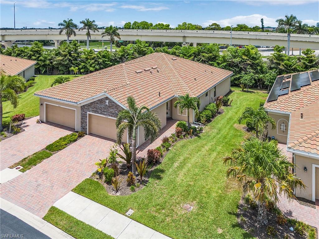 VENETIAN POINTE - Residential Lease