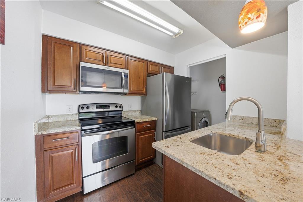 VILLAGE CREEK - Residential