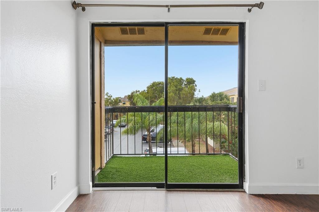 VILLAGE CREEK - Residential