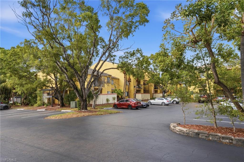 VILLAGE CREEK - Residential