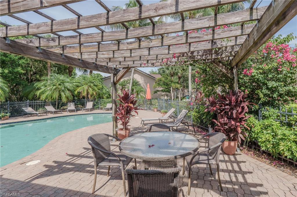 AVION WOODS - Residential