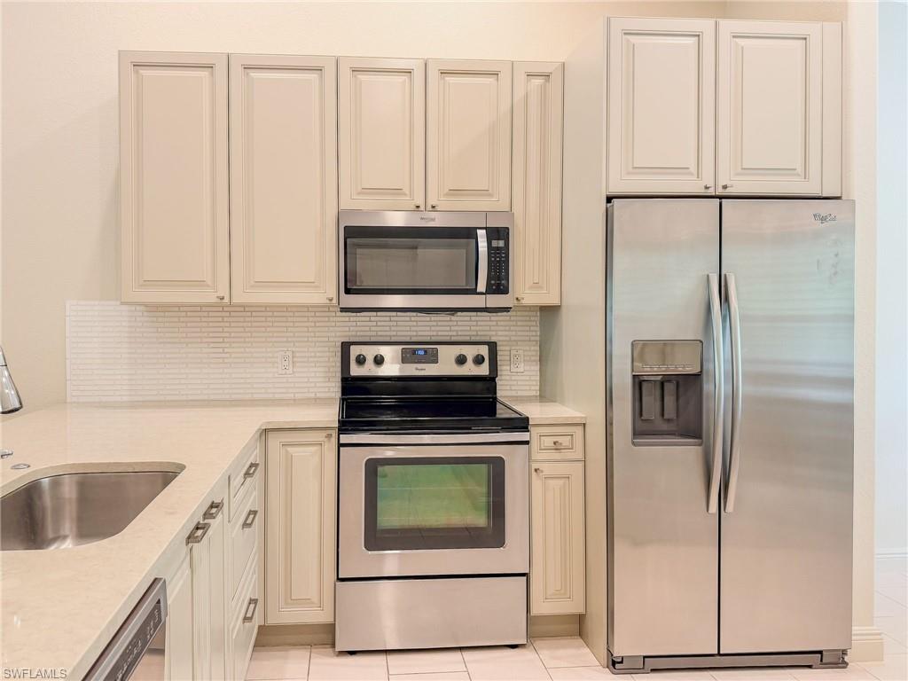 AVION WOODS - Residential
