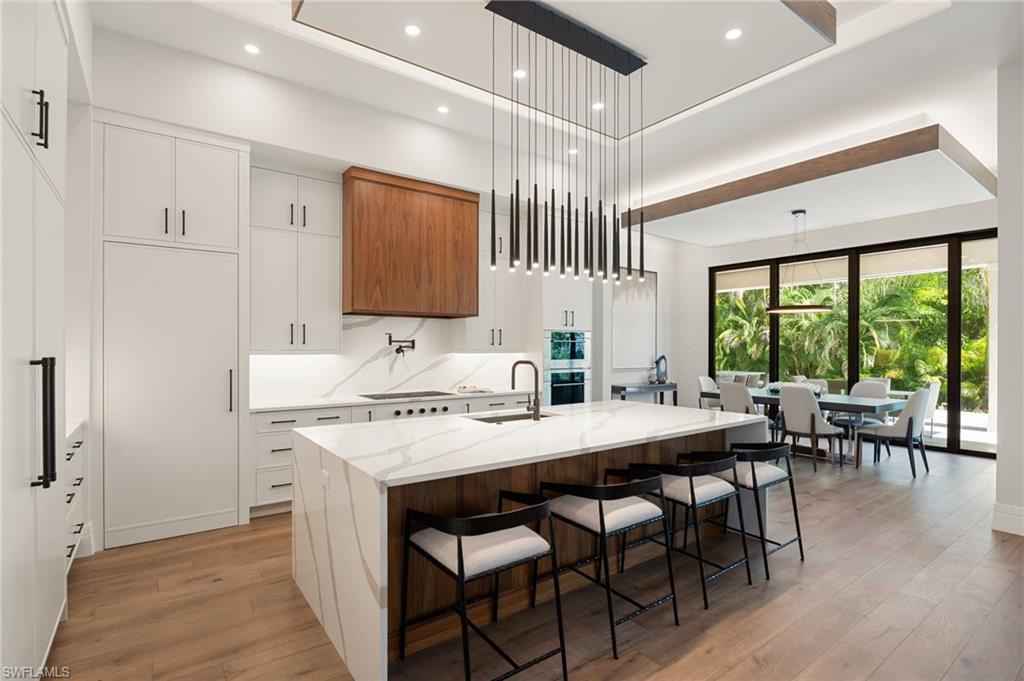 MOORINGS - Residential