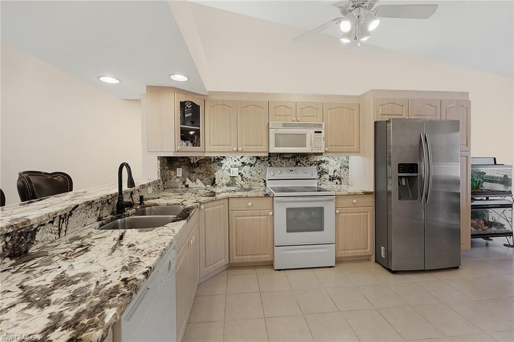 FALLING WATERS BEACH RESORT - Residential