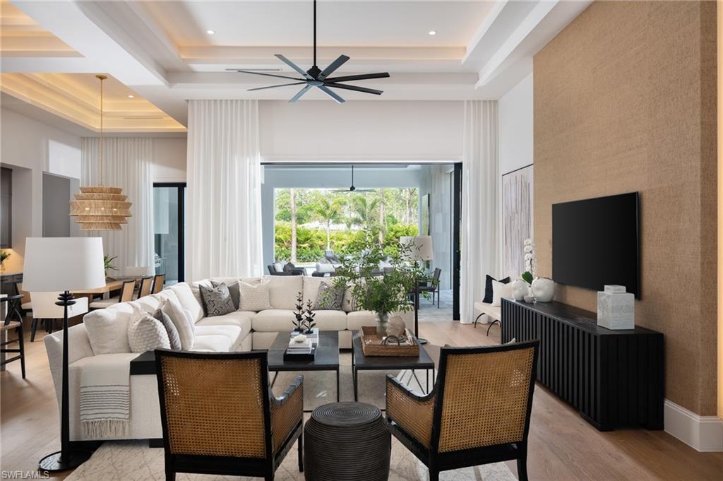 SILVER OAK NAPLES - Residential