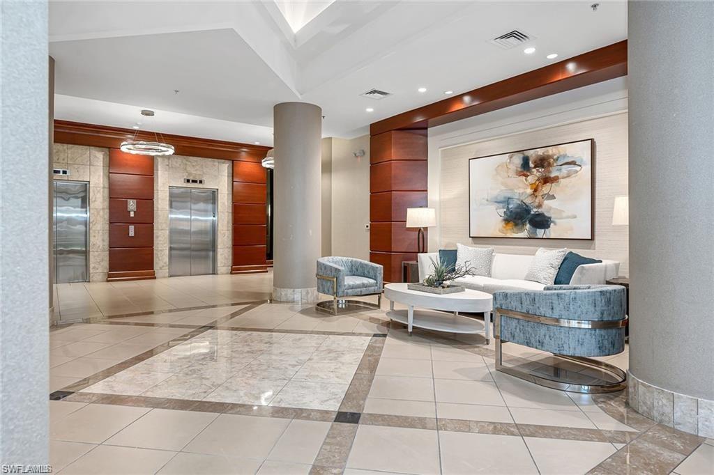 ESPLANADE CLUB - Residential Lease