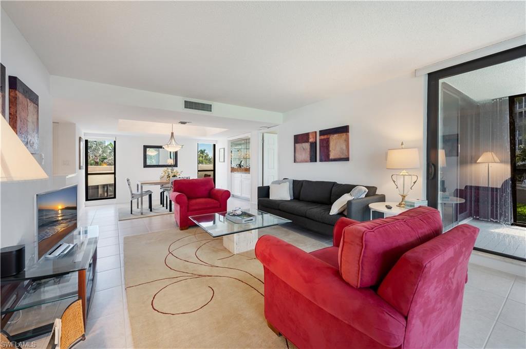 ESPLANADE CLUB - Residential Lease