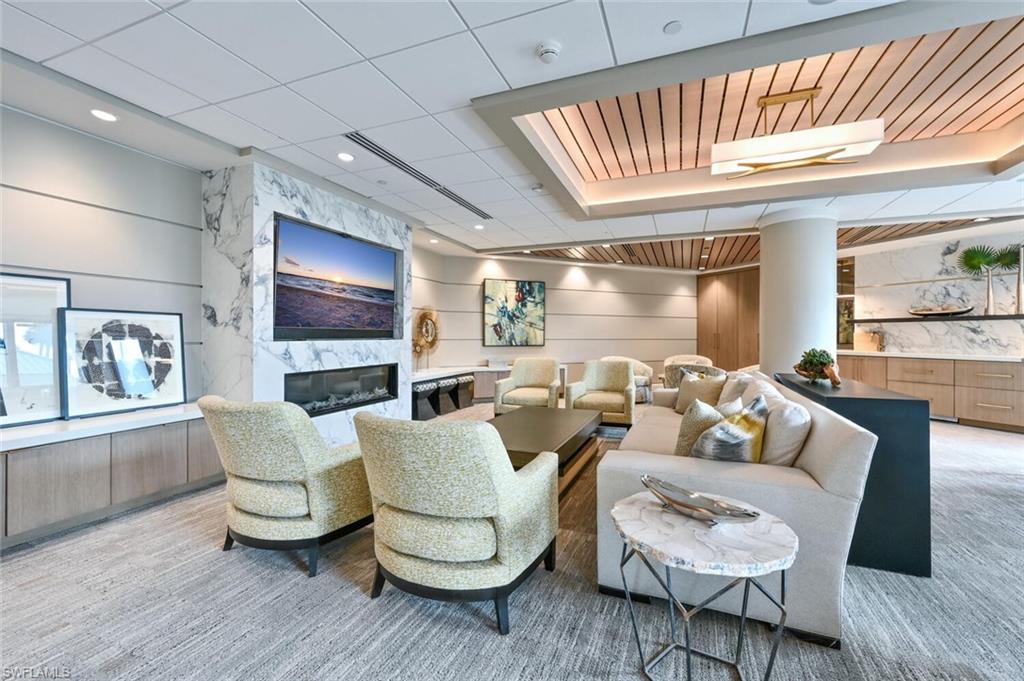 ESPLANADE CLUB - Residential Lease