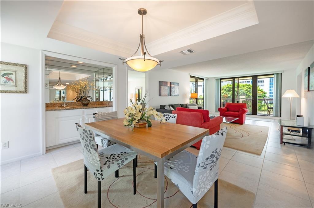ESPLANADE CLUB - Residential Lease