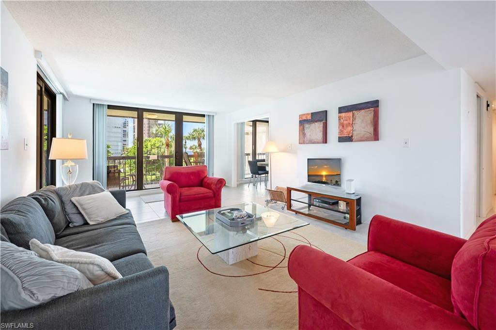 ESPLANADE CLUB - Residential Lease