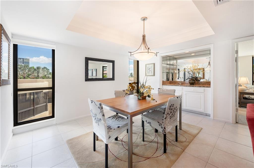 ESPLANADE CLUB - Residential Lease