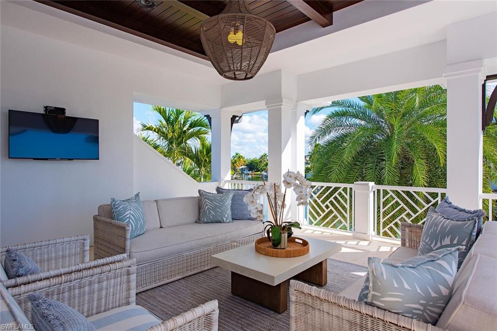 ROYAL HARBOR - Residential