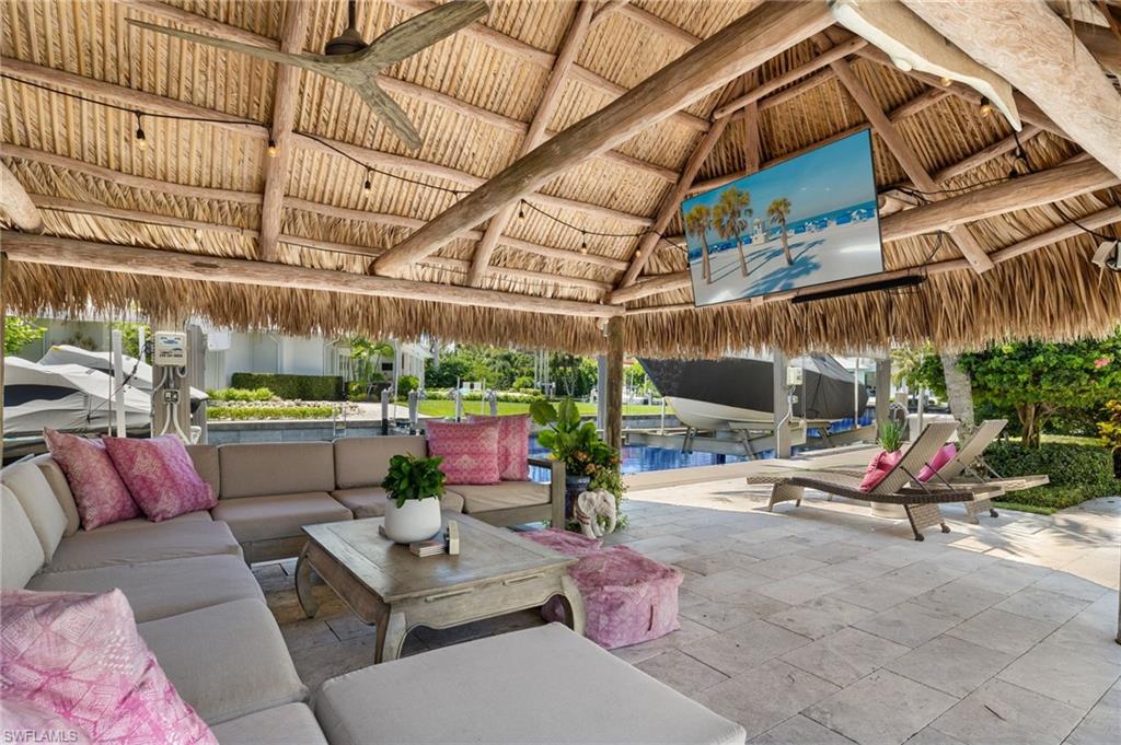 ROYAL HARBOR - Residential