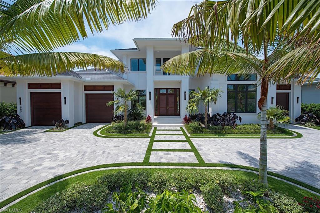 AQUALANE SHORES - Residential