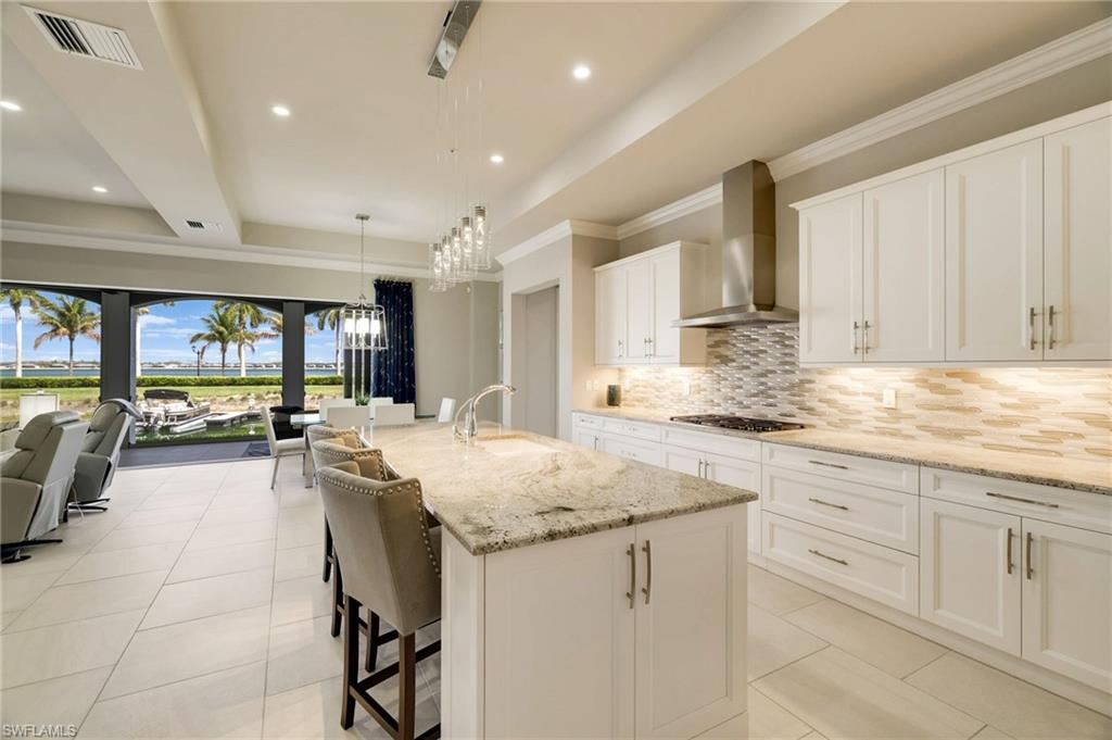 RAVENNA - Residential Lease