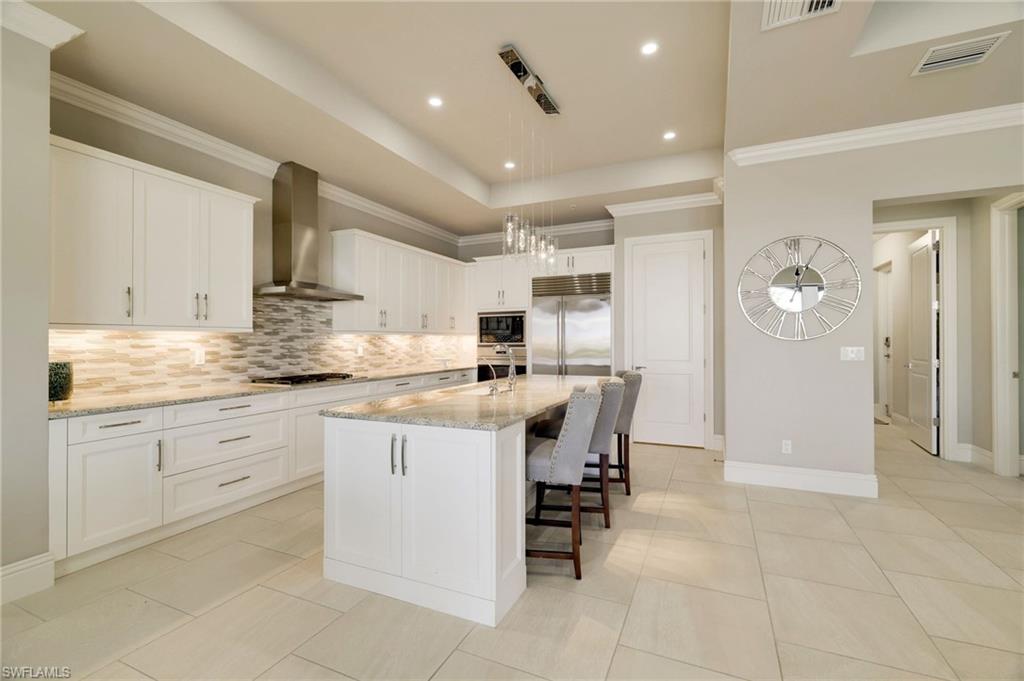 RAVENNA - Residential Lease