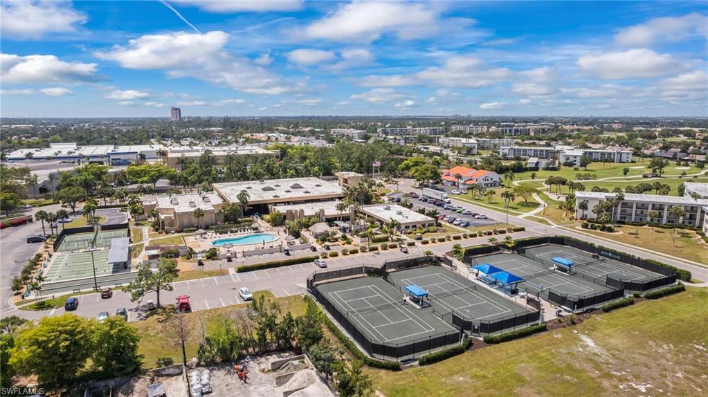 SEVEN LAKES - Residential
