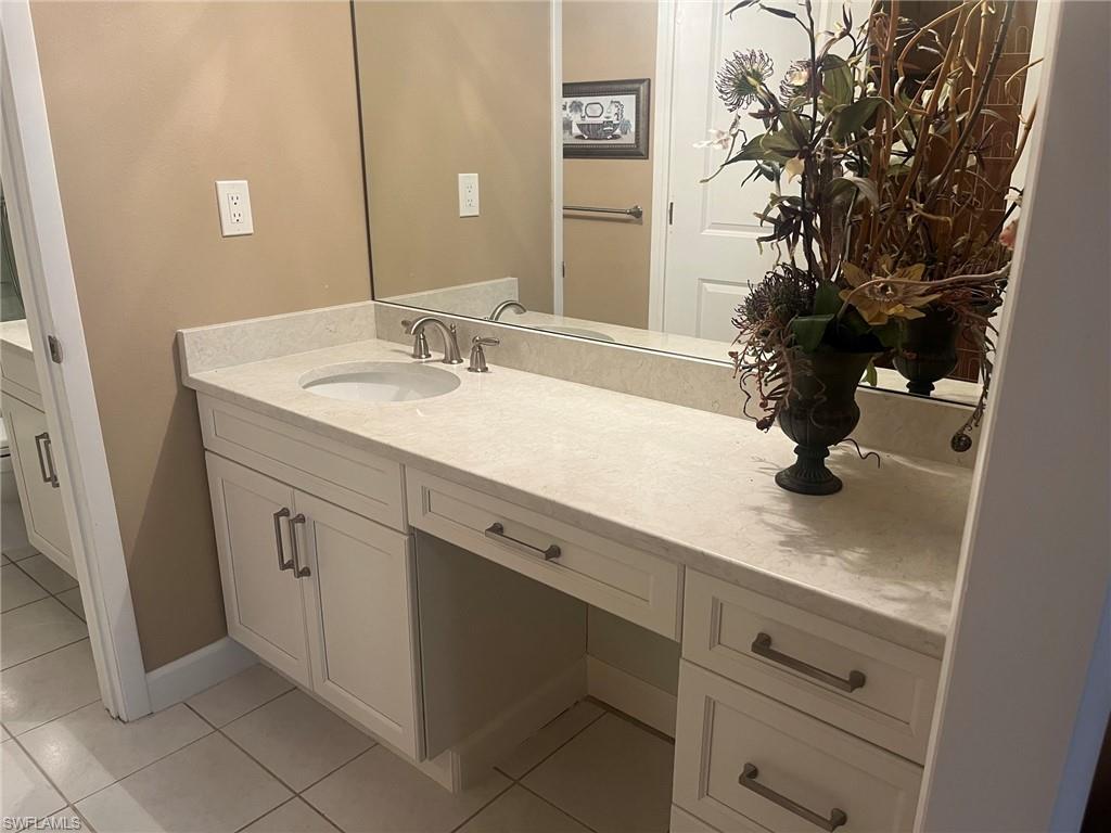 SEVEN LAKES - Residential