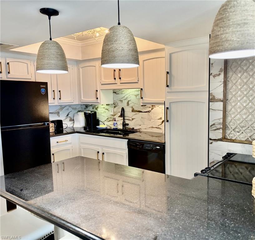 NAPLES CONTINENTAL - Residential Lease
