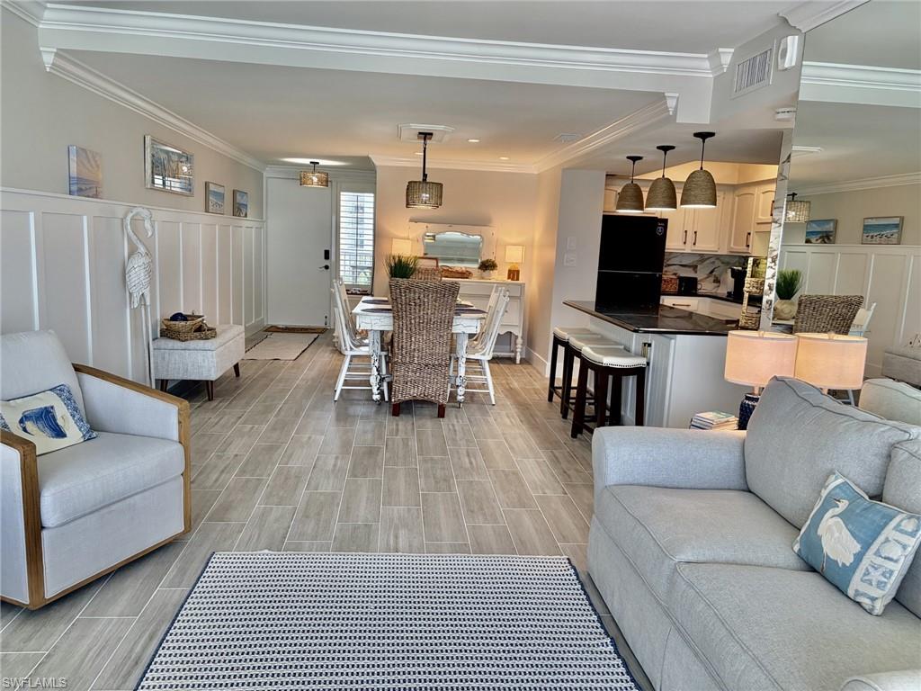 NAPLES CONTINENTAL - Residential Lease