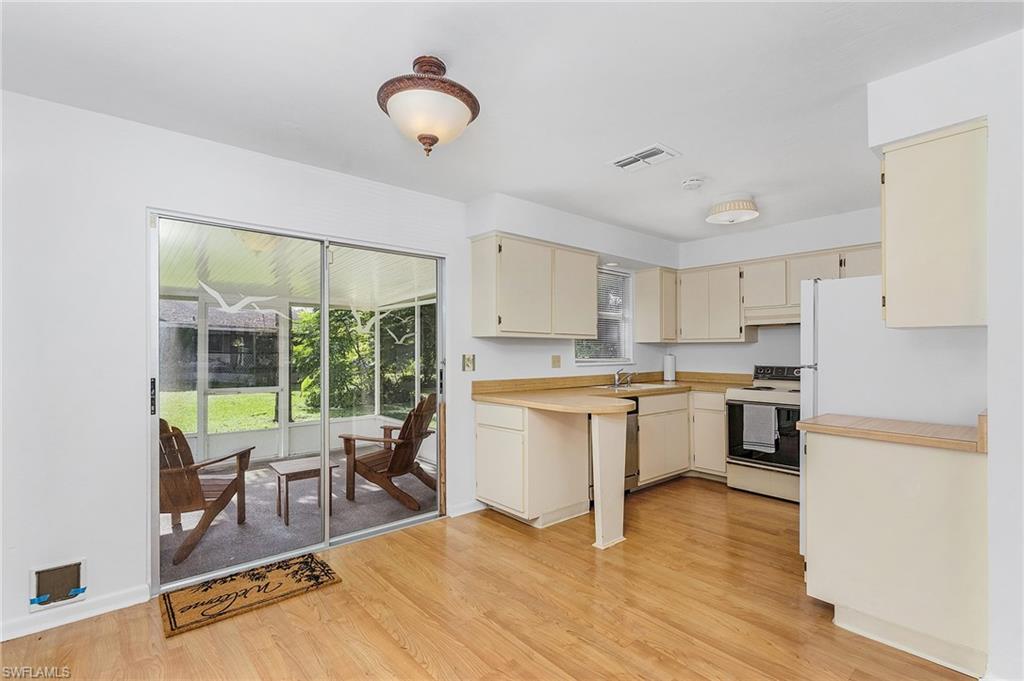 LAURELWOOD - Residential