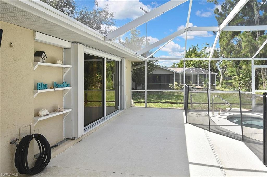 SAN CARLOS PARK - Residential